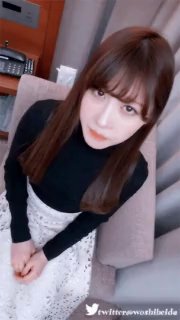 「うわっ！パンツ丸見えじゃん…」ボクの家の玄関前で酔いつぶれパンチラしていたのはお隣さん！